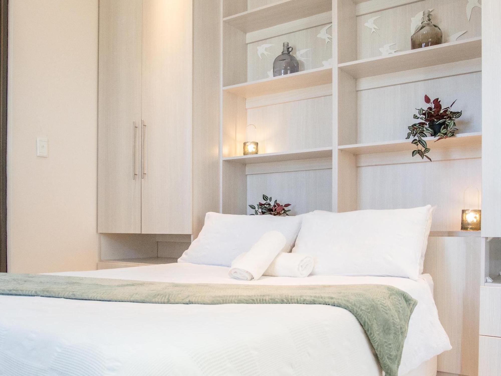 Rieks Van Der Walt Self-Catering Apartment วินด์ฮุก ภายนอก รูปภาพ